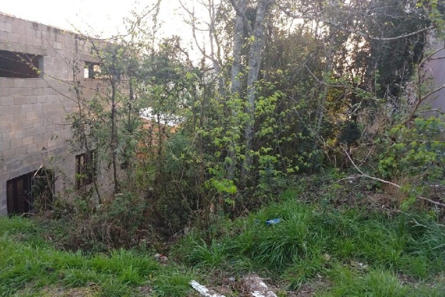 Terreno com 360m², no bairro Santa Catarina em Caxias do Sul para Comprar