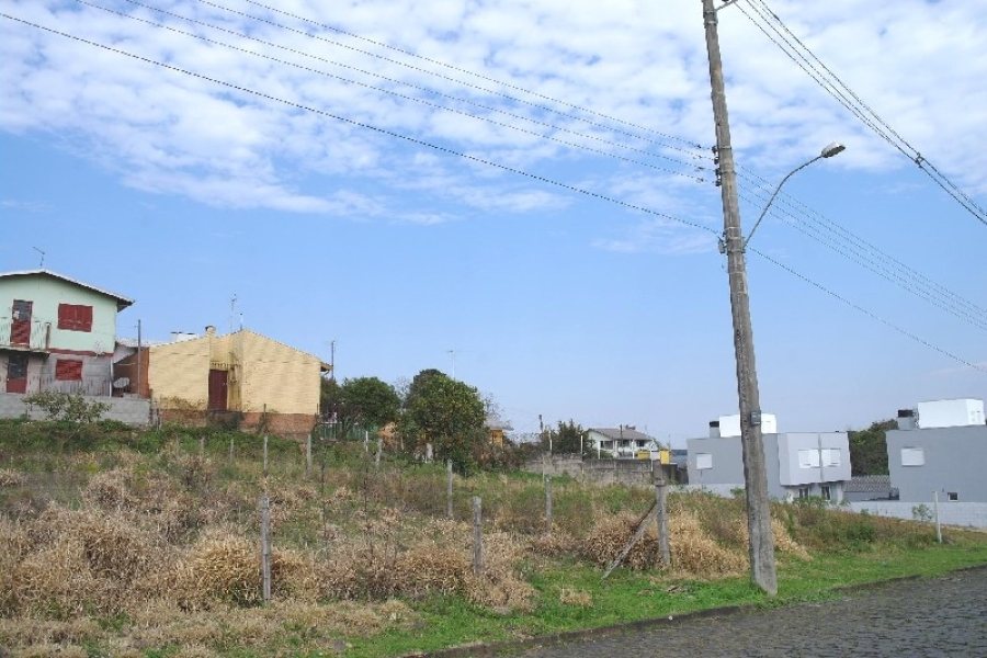 Terreno com 1105m², no bairro Kayser em Caxias do Sul para Alugar