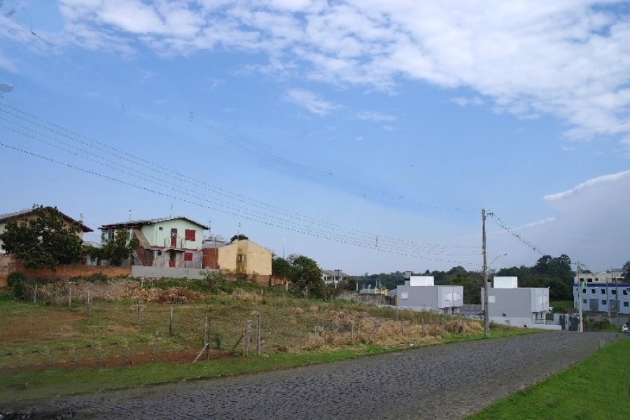 Terreno com 1105m², no bairro Kayser em Caxias do Sul para Alugar