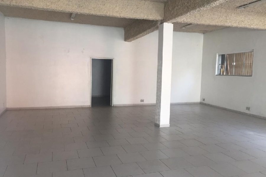 Loja com 150m², no bairro São José em Caxias do Sul para Alugar