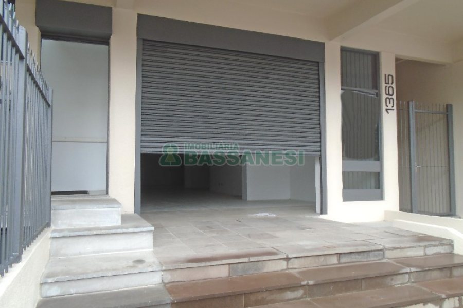 Loja com 250m², no bairro Cruzeiro em Caxias do Sul para Alugar