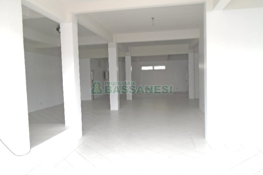 Loja com 250m², no bairro Cruzeiro em Caxias do Sul para Alugar