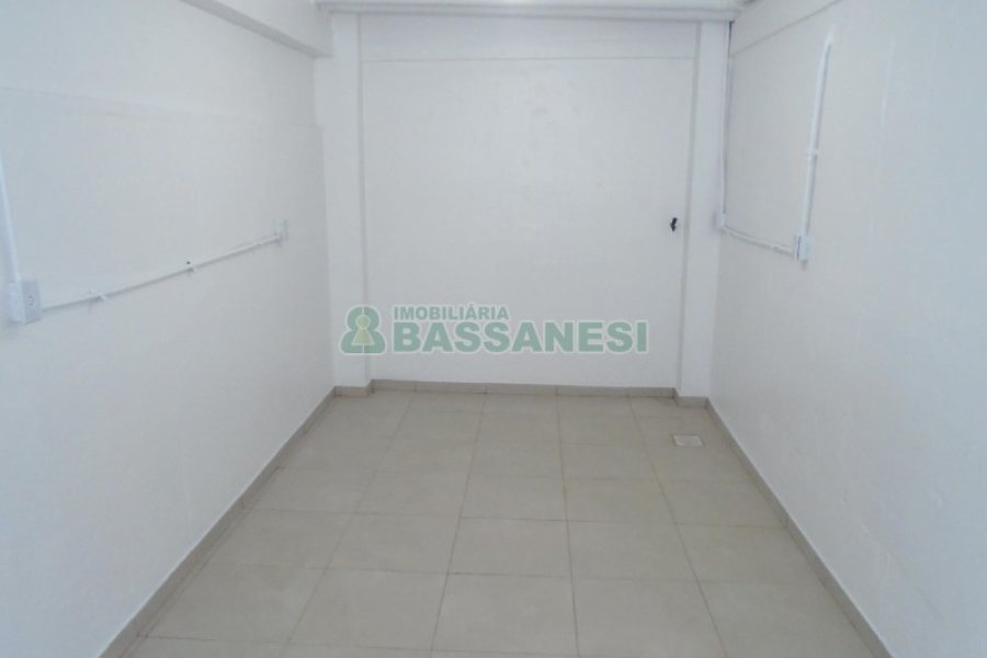 Loja com 250m², no bairro Cruzeiro em Caxias do Sul para Alugar