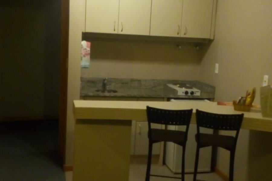 Apartamento com 36m², 1 dormitório, 1 vaga, no bairro Centro em Caxias do Sul para Comprar