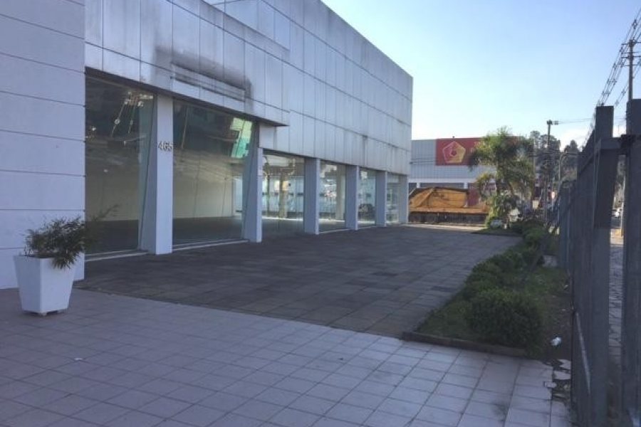 Loja com 3190m², no bairro São José em Caxias do Sul para Comprar