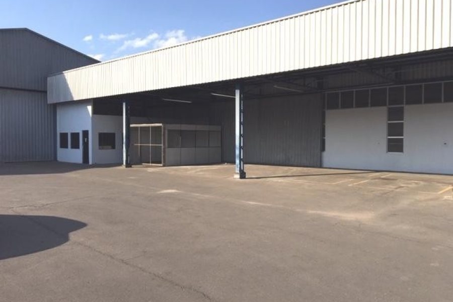 Loja com 3190m², no bairro São José em Caxias do Sul para Comprar