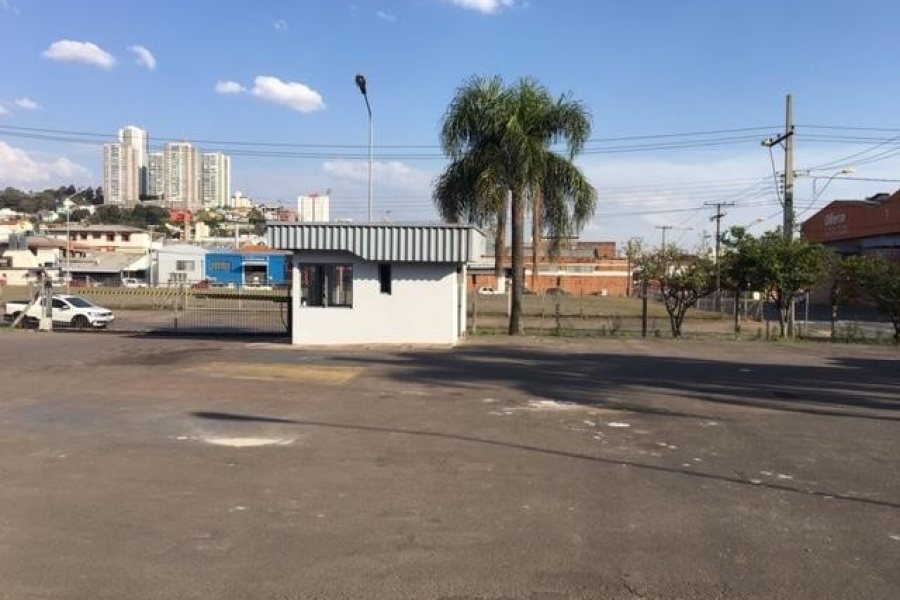 Loja com 3190m², no bairro São José em Caxias do Sul para Comprar