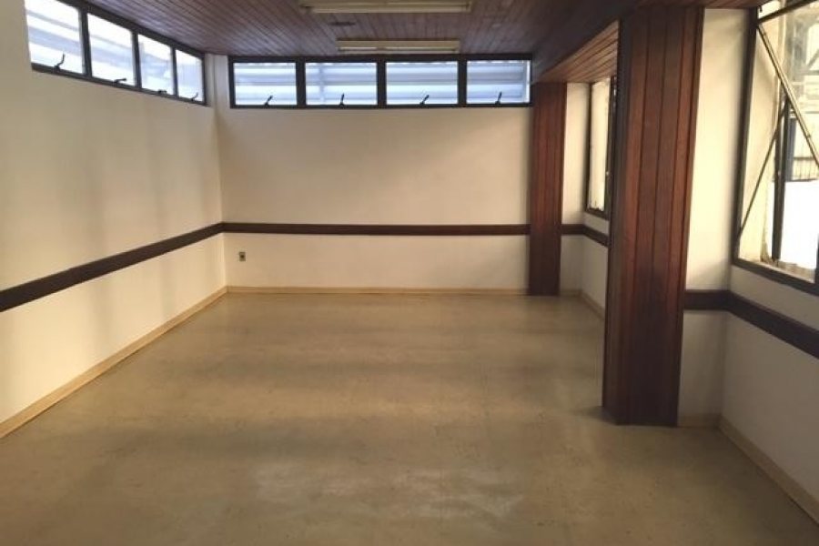 Loja com 3190m², no bairro São José em Caxias do Sul para Comprar