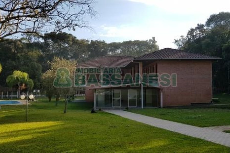 Chácara com 20000m², 8 dormitórios, no bairro Nossa Senhora da Saúde em Caxias do Sul para Alugar ou Comprar