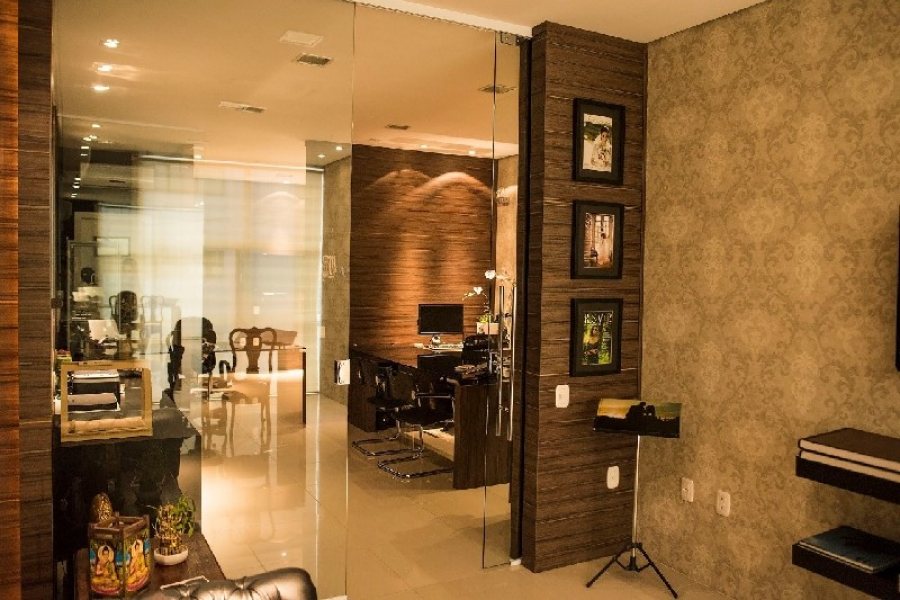 Sala Mobiliada com 62m², 2 vagas, no bairro Villagio Iguatemi em Caxias do Sul para Comprar