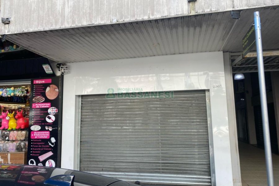 Loja com 100m², no bairro São Pelegrino em Caxias do Sul para Alugar