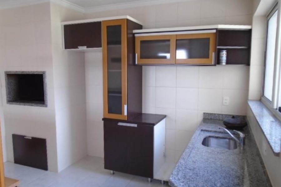 Apartamento com 113m², 3 dormitórios, 2 vagas, no bairro Santa Catarina em Caxias do Sul para Comprar