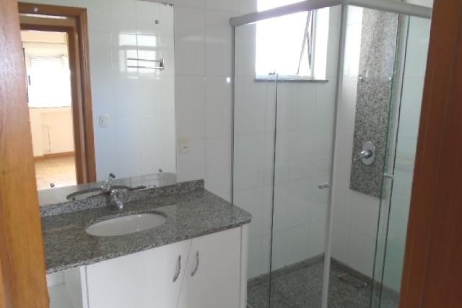 Apartamento com 113m², 3 dormitórios, 2 vagas, no bairro Santa Catarina em Caxias do Sul para Comprar