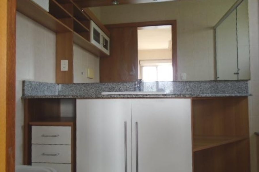 Apartamento com 113m², 3 dormitórios, 2 vagas, no bairro Santa Catarina em Caxias do Sul para Comprar