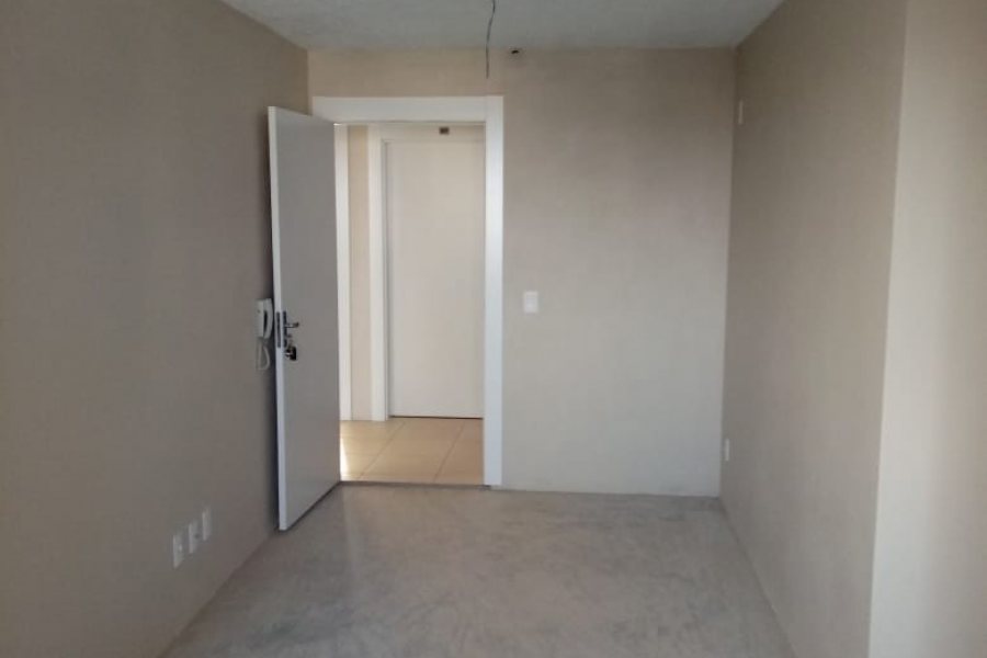 Apartamento com 59m², 2 dormitórios, 1 vaga, no bairro Interlagos em Caxias do Sul para Comprar