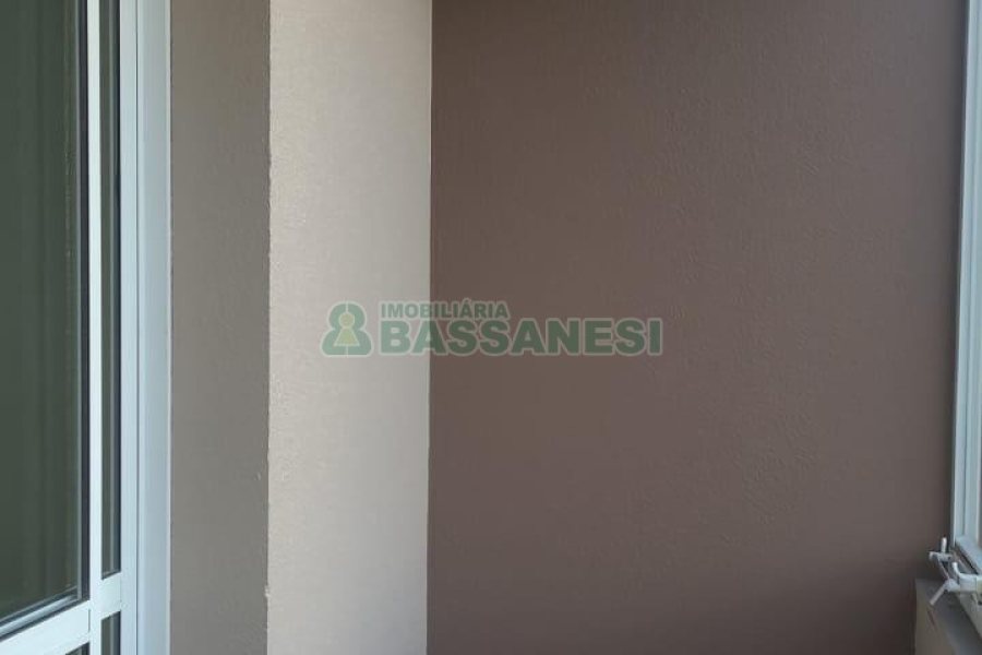 Apartamento com 82m², 3 dormitórios, 2 vagas, no bairro Esplanada em Caxias do Sul para Alugar ou Comprar