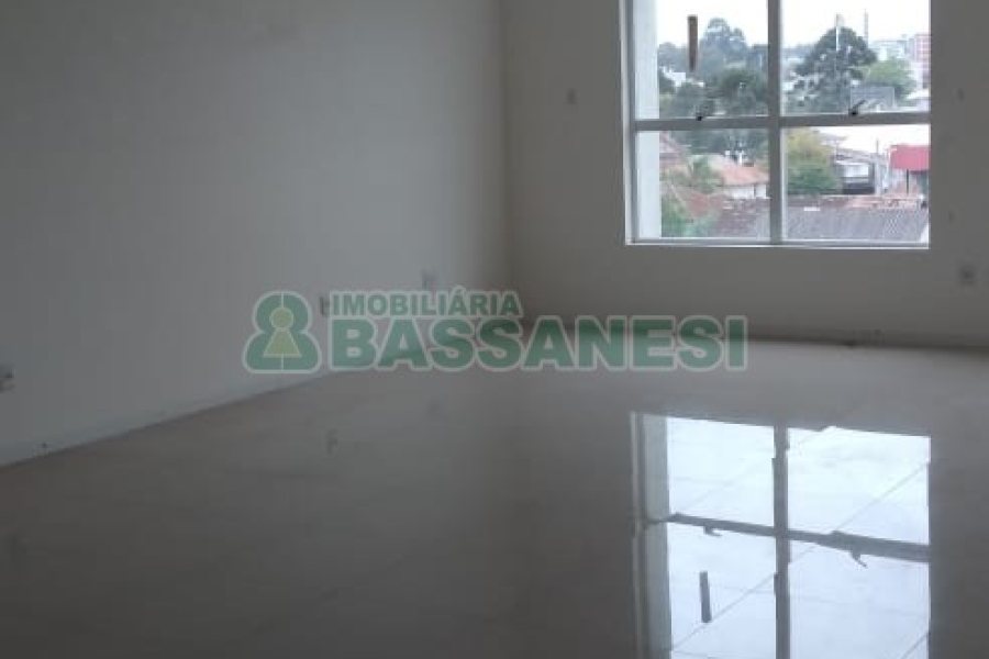 Sala com 69m², no bairro Santa Catarina em Caxias do Sul para Comprar