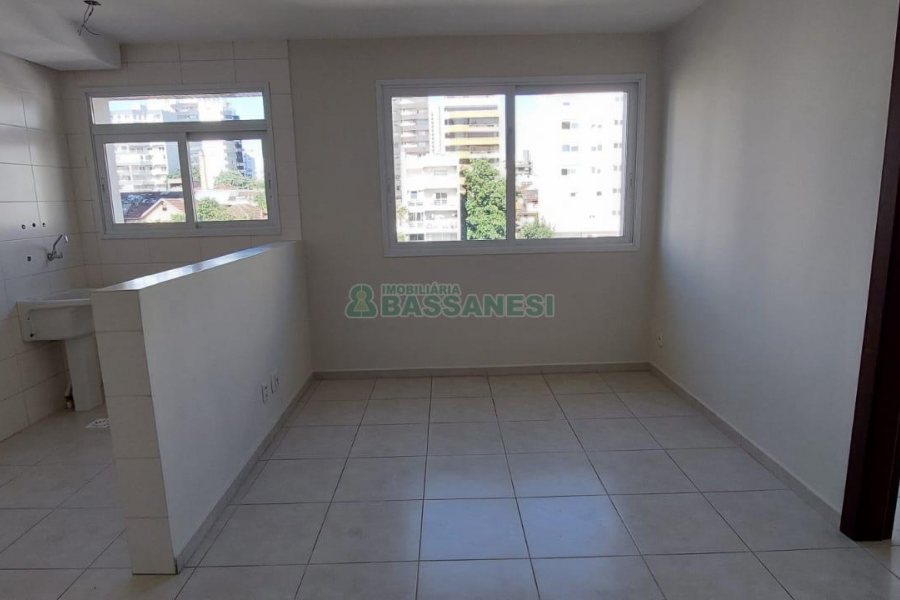 Apartamento com 42m², 1 dormitório, 1 vaga, no bairro São Pelegrino em Caxias do Sul para Alugar