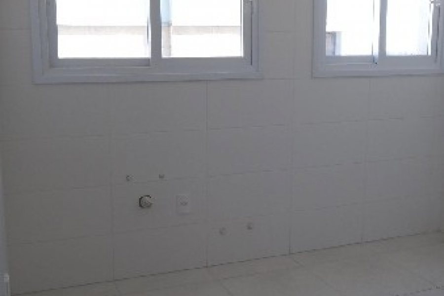 Apartamento com 73m², 2 dormitórios, 1 vaga, no bairro São Pelegrino em Caxias do Sul para Alugar