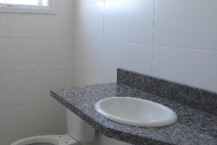 Apartamento com 73m², 2 dormitórios, 1 vaga, no bairro São Pelegrino em Caxias do Sul para Alugar