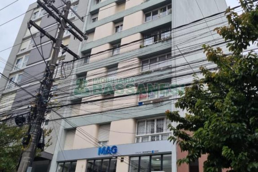 Apto Mobiliado com 80m², 2 dormitórios, no bairro Centro em Caxias do Sul para Comprar