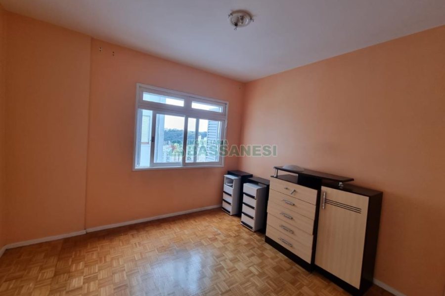 Apto Mobiliado com 80m², 2 dormitórios, no bairro Centro em Caxias do Sul para Comprar