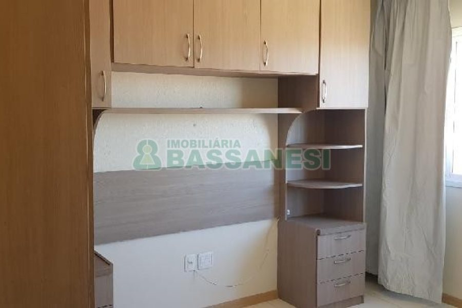 Apartamento com 52m², 2 dormitórios, 1 vaga, no bairro Sanvitto em Caxias do Sul para Comprar