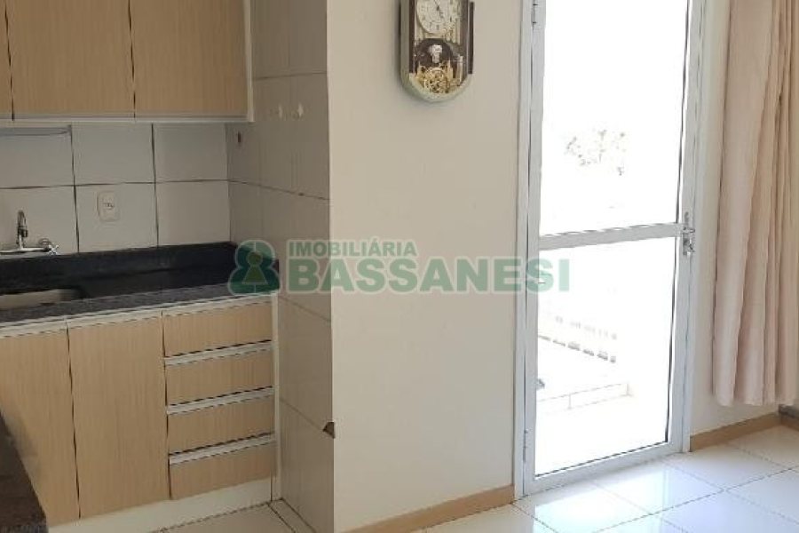 Apartamento com 52m², 2 dormitórios, 1 vaga, no bairro Sanvitto em Caxias do Sul para Comprar