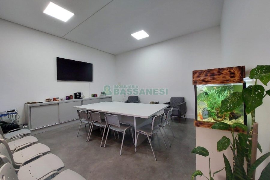 Loja com 274m², no bairro Centro em Caxias do Sul para Alugar