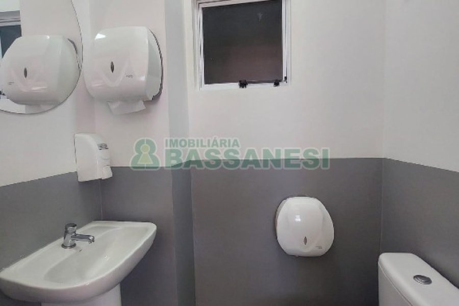 Loja com 274m², no bairro Centro em Caxias do Sul para Alugar