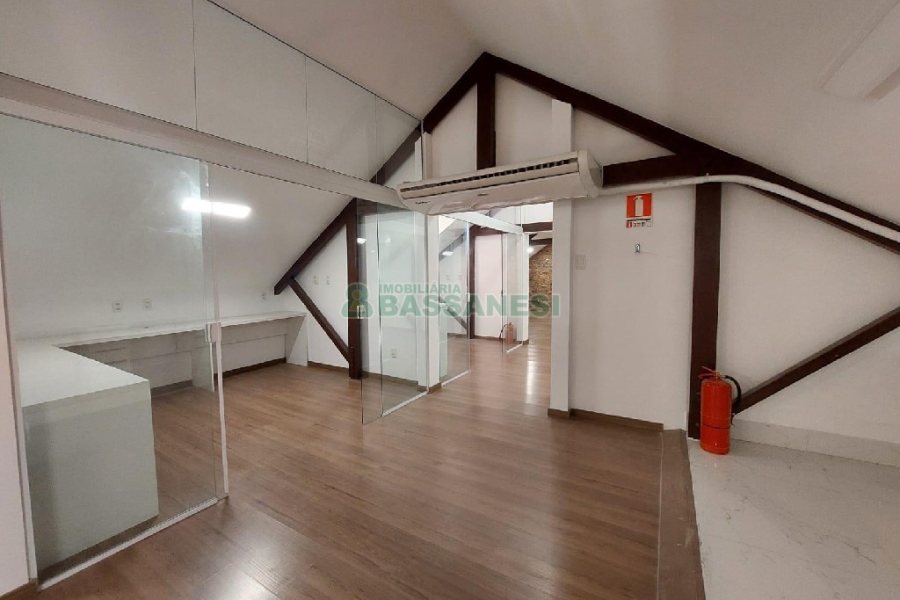Loja com 274m², no bairro Centro em Caxias do Sul para Alugar