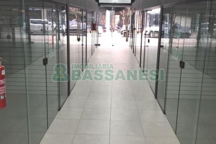 Loja com 11m², no bairro São Pelegrino em Caxias do Sul para Alugar
