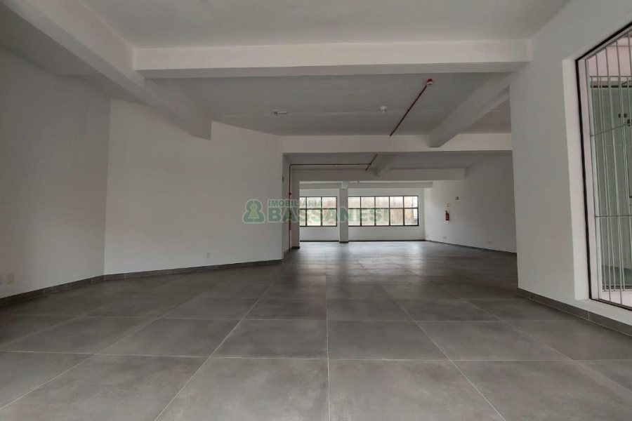 Loja com 260m², no bairro Cruzeiro em Caxias do Sul para Alugar