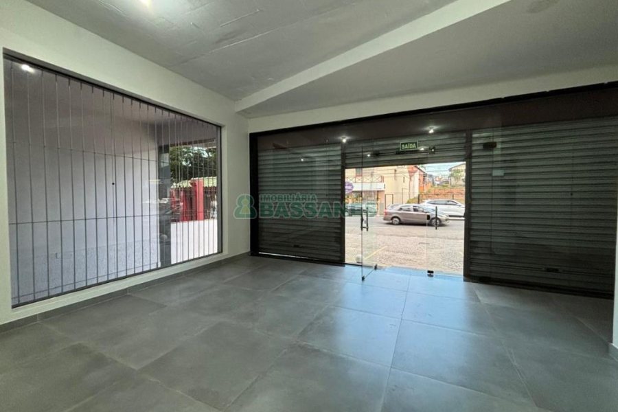 Loja com 260m², no bairro Cruzeiro em Caxias do Sul para Alugar