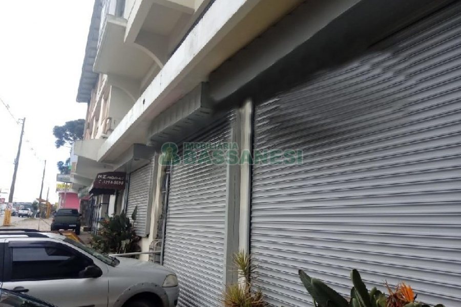Loja com 300m², no bairro Pio X em Caxias do Sul para Alugar