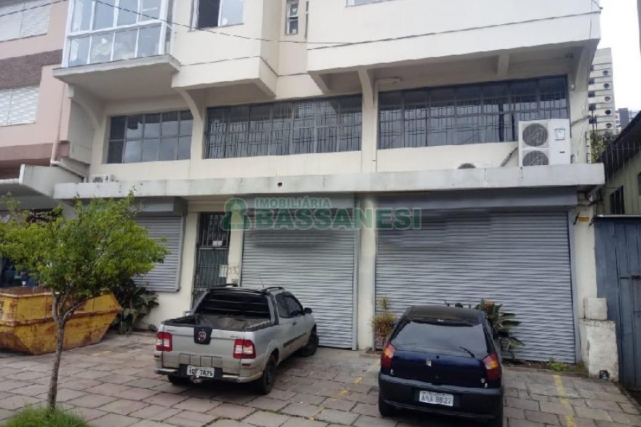 Loja com 300m², no bairro Pio X em Caxias do Sul para Alugar
