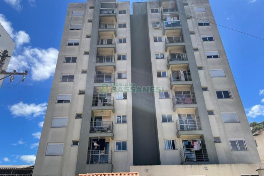 Apartamento com 52m², 2 dormitórios, 1 vaga, no bairro Esplanada em Caxias do Sul para Comprar
