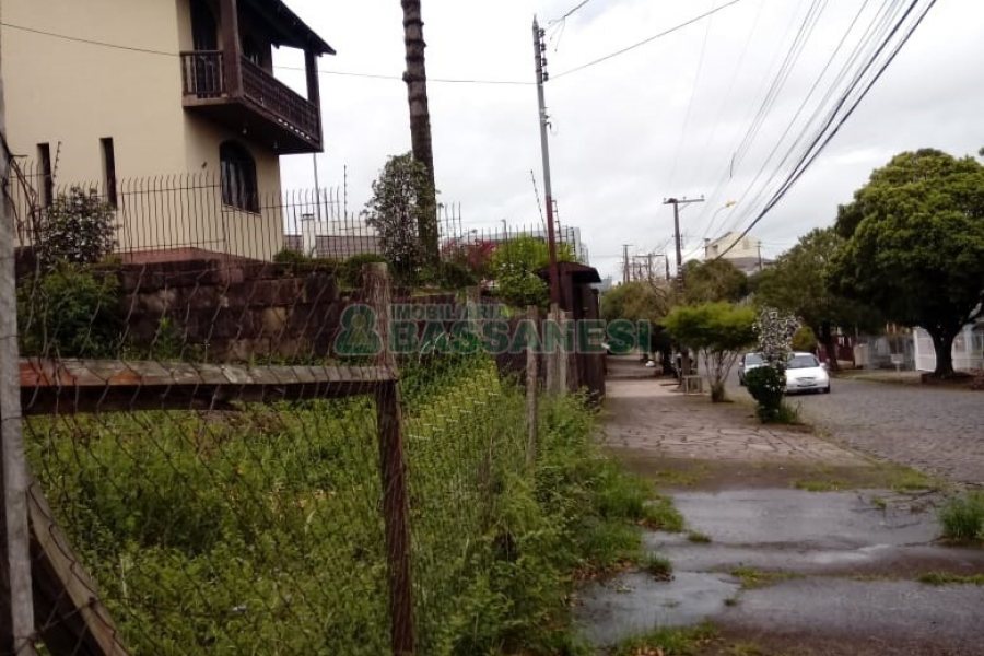 Terreno, no bairro Kayser em Caxias do Sul para Comprar