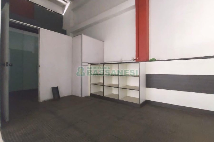 Loja com 700m², no bairro Centro em Caxias do Sul para Alugar