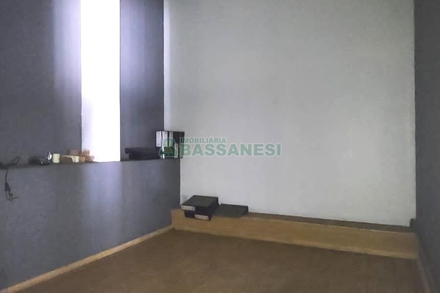 Loja com 700m², no bairro Centro em Caxias do Sul para Alugar