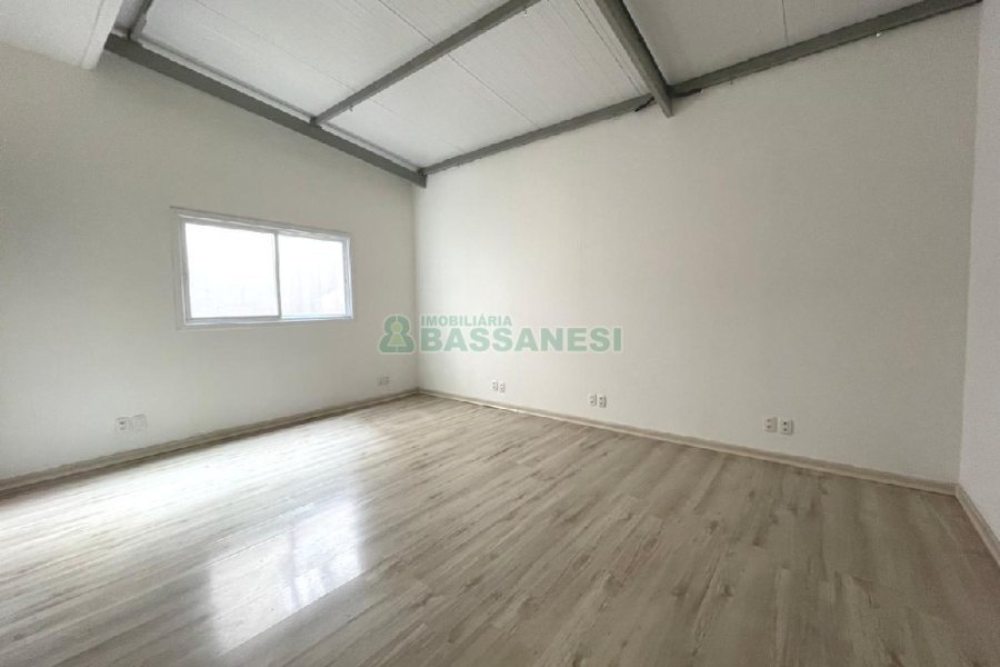 Loja com 180m², no bairro Centro em Caxias do Sul para Alugar