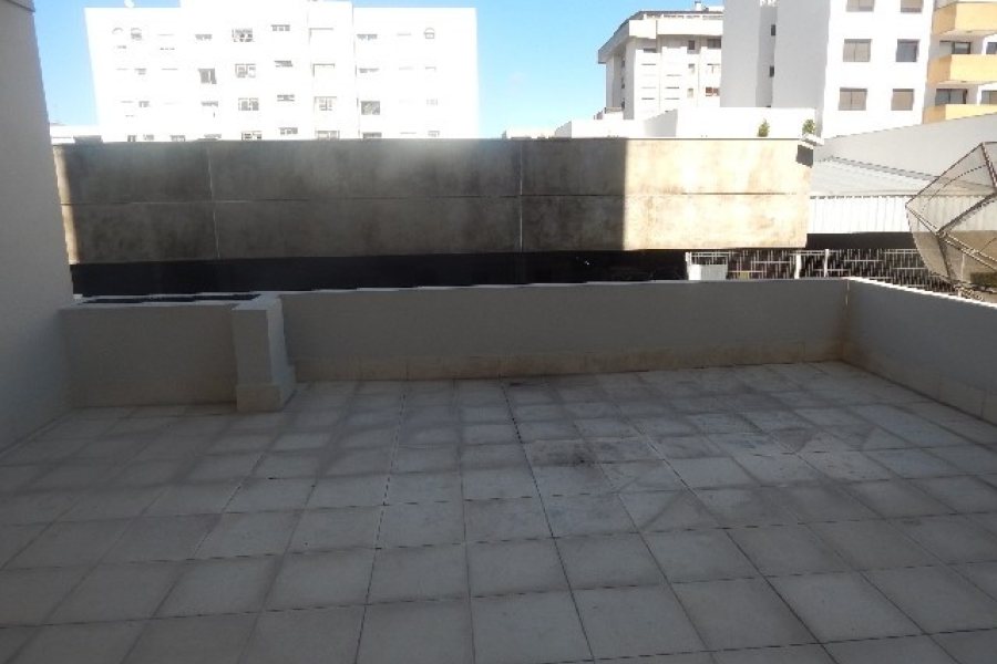 Sala com 153m², 1 vaga, no bairro Centro em Caxias do Sul para Comprar