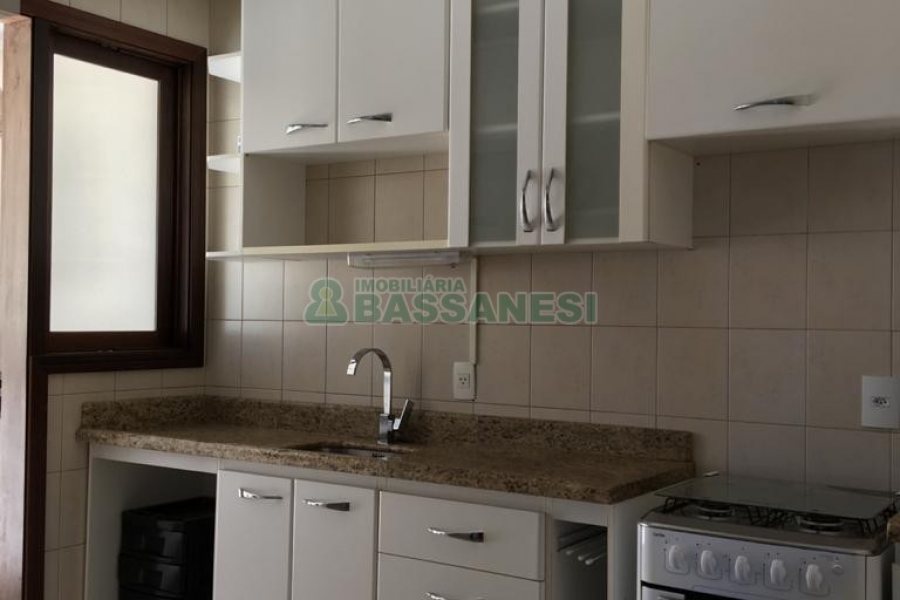 Apartamento com 71m², 2 dormitórios, 2 vagas, no bairro São Leopoldo em Caxias do Sul para Comprar