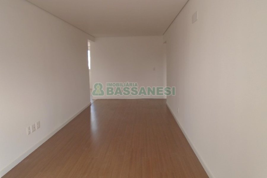 Apartamento com 118m², 2 dormitórios, 2 vagas, no bairro Panazzolo em Caxias do Sul para Comprar