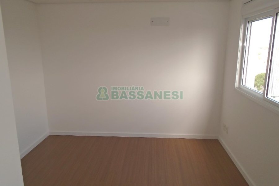 Apartamento com 118m², 2 dormitórios, 2 vagas, no bairro Panazzolo em Caxias do Sul para Comprar