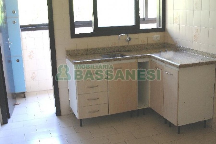 Apartamento com 52m², 2 dormitórios, 1 vaga, no bairro Rio Branco em Caxias do Sul para Alugar