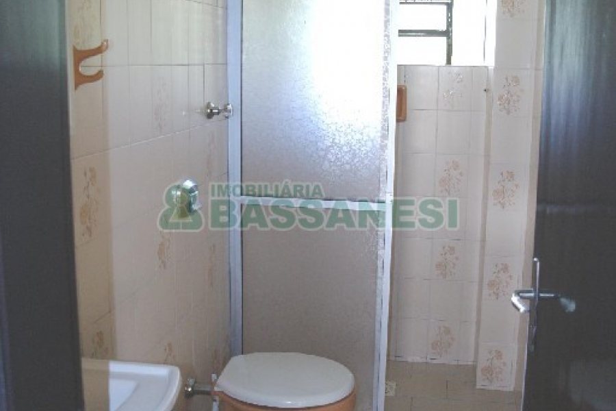 Apartamento com 52m², 2 dormitórios, 1 vaga, no bairro Rio Branco em Caxias do Sul para Alugar