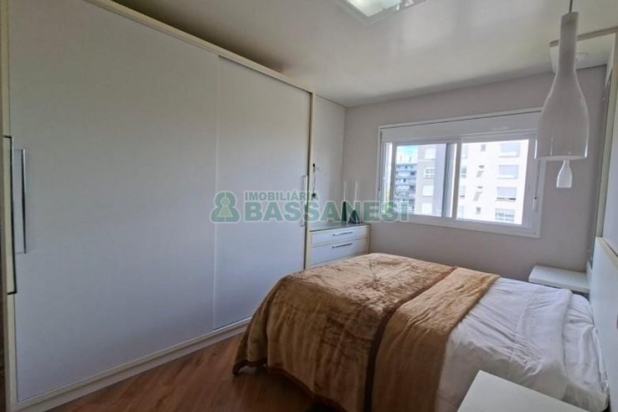 Apartamento com 72m², 2 dormitórios, 1 vaga, no bairro Centro em Caxias do Sul para Alugar