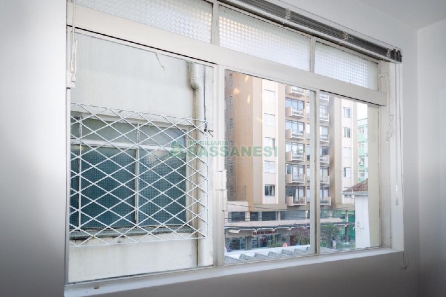 Sobreloja com 47m², no bairro Centro em Caxias do Sul para Alugar ou Comprar