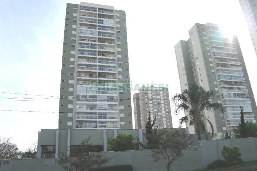 Apto Mobiliado com 101m², 3 dormitórios, 2 vagas, no bairro Universitário em Caxias do Sul para Alugar